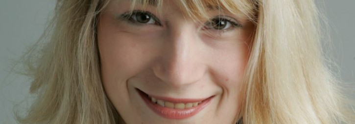 Amanda Favier